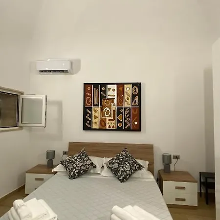 Arco Vanese * باري