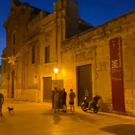 Arco Vanese * باري